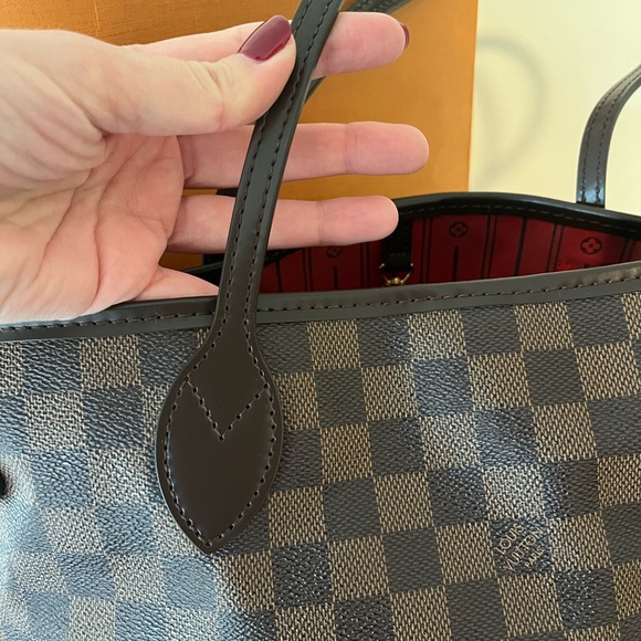 Louis Vuitton Neverfull MM - Picture 2 of 4
